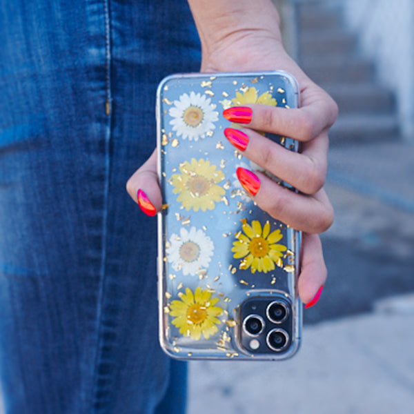 Real Flowers Yellow Flake Case IPhone 15 Pro Max